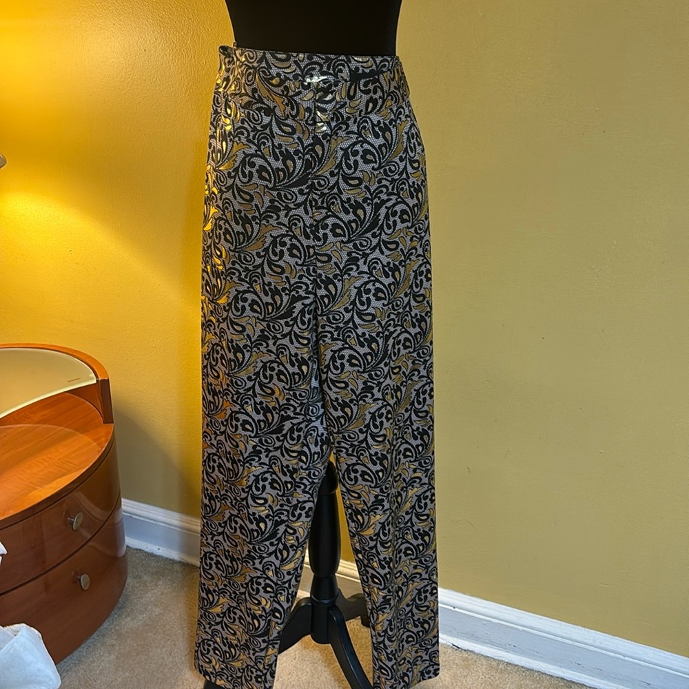 Ashley Stewart Blk & Gold pants lightweight perfect for the Saints fans